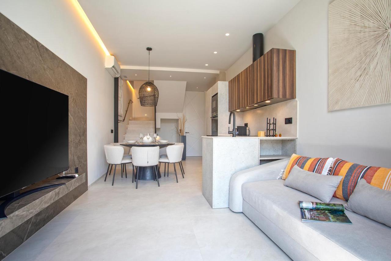 Magnificent Renovated 2Bd 2Bth Duplex With Terrace - City Centre Malaga Luaran gambar