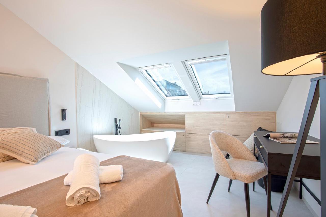 Magnificent Renovated 2Bd 2Bth Duplex With Terrace - City Centre Malaga Luaran gambar