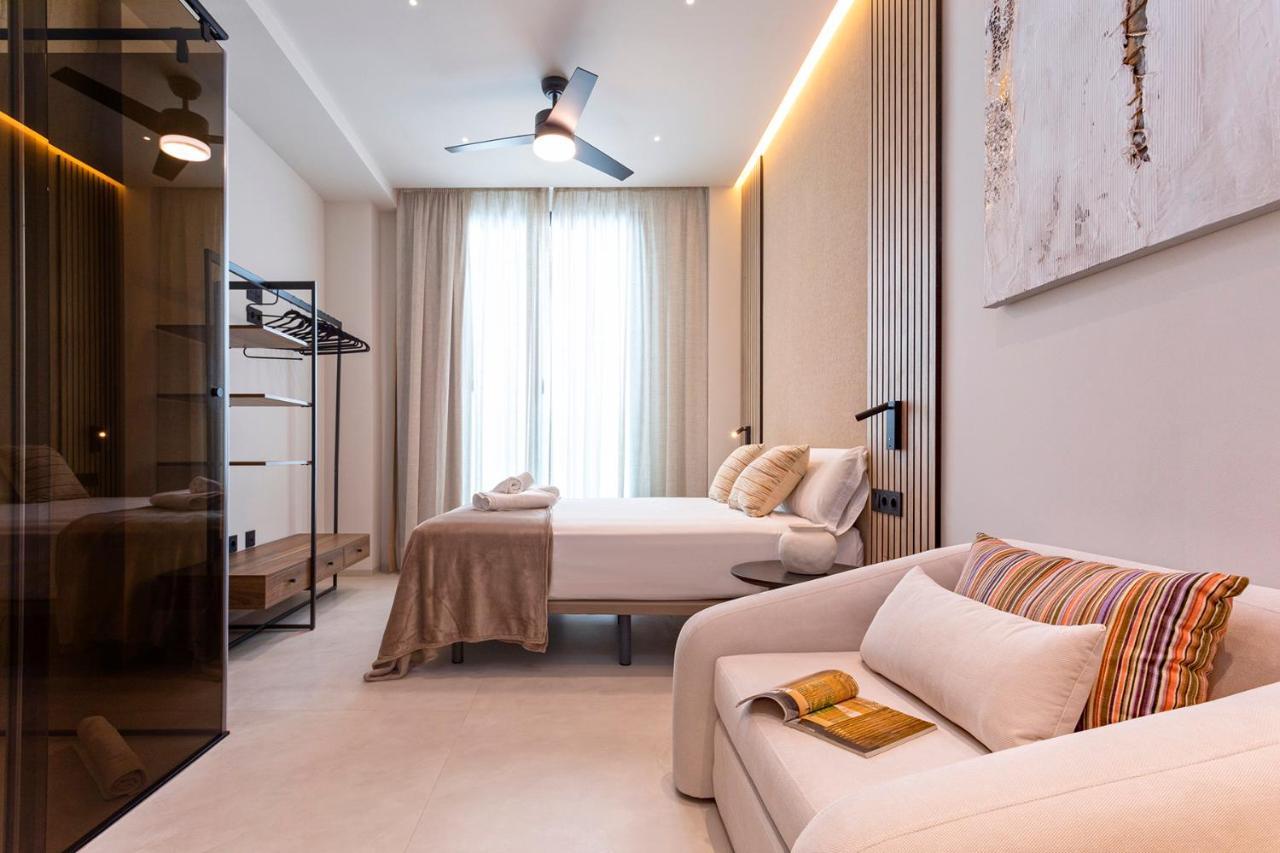 Magnificent Renovated 2Bd 2Bth Duplex With Terrace - City Centre Malaga Luaran gambar